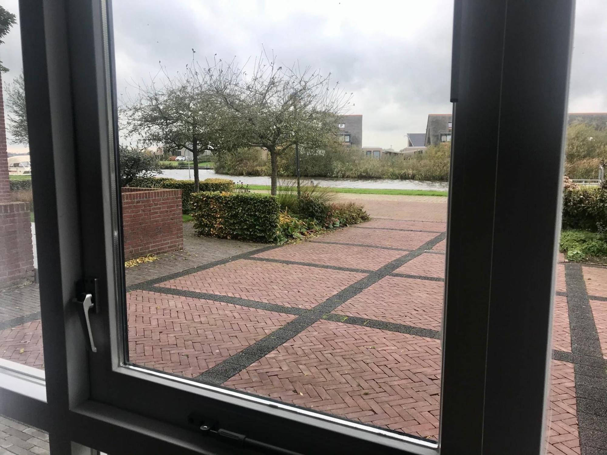 Gastenverblijf Villa Buitenplaats Wergea Contactloos Inchecken Naarderburen Kültér fotó