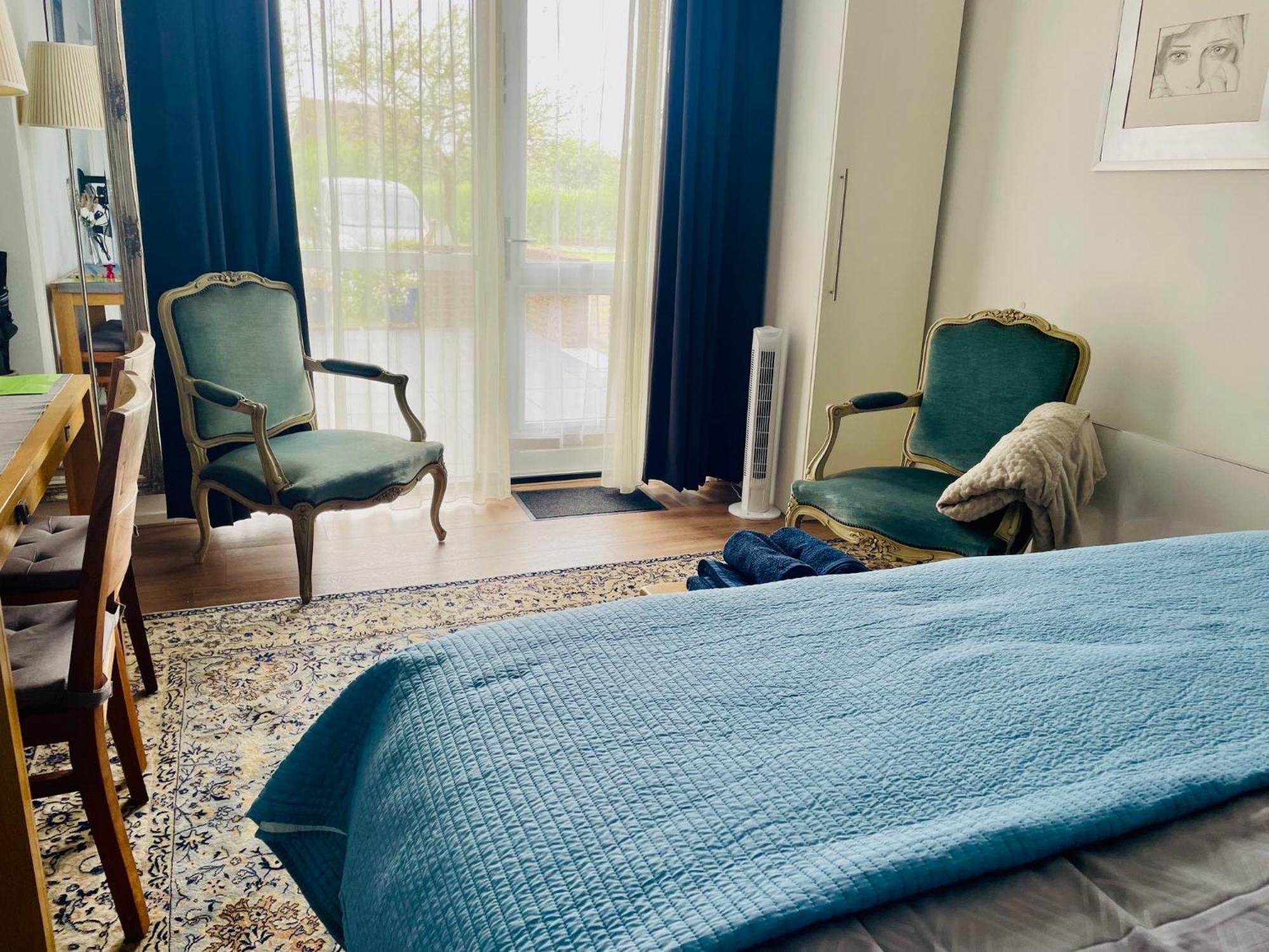 Gastenverblijf Villa Buitenplaats Wergea Contactloos Inchecken Naarderburen Kültér fotó